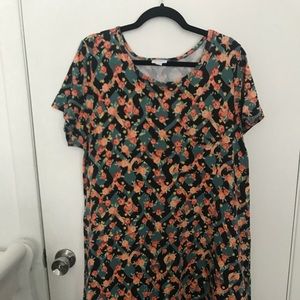 XL LuLaRoe Carly EUC black b’ground/cotton fabric